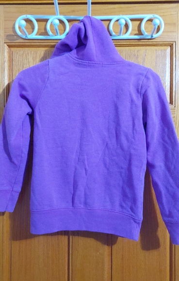 Gap kids hooded sweater size kids age 10-11 us-L color purple with white letters - Picture 2 of 3